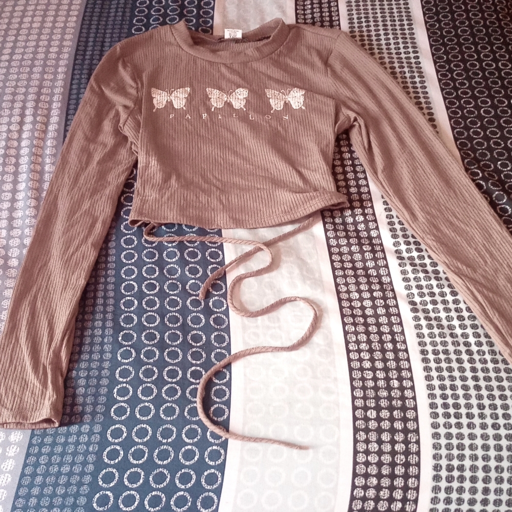 Taupe cropped long sleeve top - Picture 3 of 5
